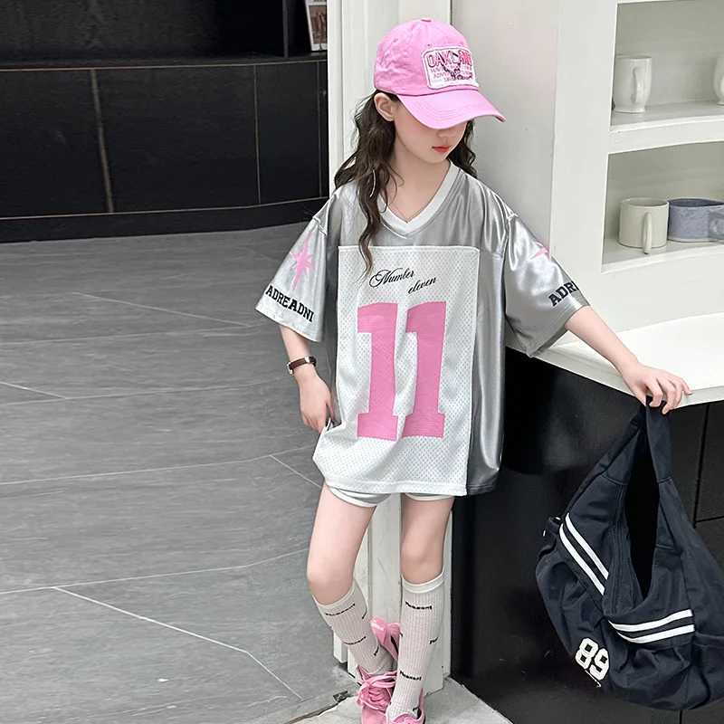 Girls Summer Set 2026 New Fashionable Girls American Thin Breathable Mesh T-shirt Shorts Two Piece Set Children Clothing X260623
