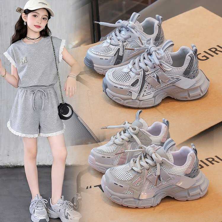 Shoes Girls 2026 New Model Dads Breathable Mesh Sneakers Spring and Autumn Childrens Soft Sole Versatile Lightweight Casual Shoes S260623