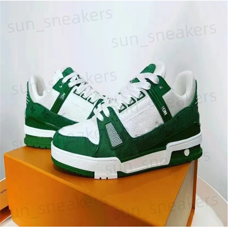 2026 Ultra Light Casual Breathable Leather Designer shoes luxury brand Perforated Thick Sole Versatile Comfortable Mid Top Fashion Men's Shoe N