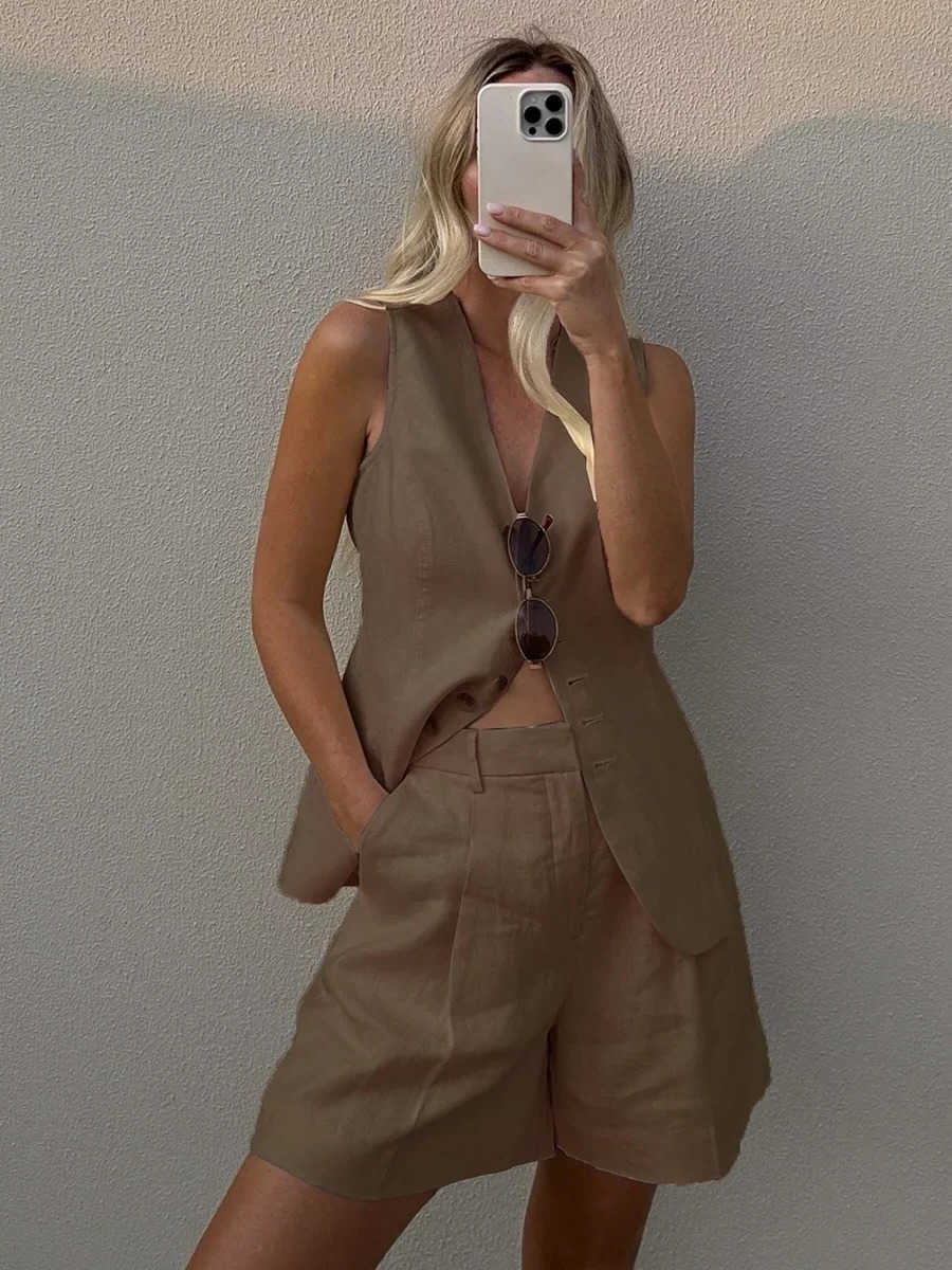 Bronladies Cotton And linen Chic Casual Vest Shorts Set Womens Summer New Fashion Commuter Sveless Tank Top Shorts Suits L26