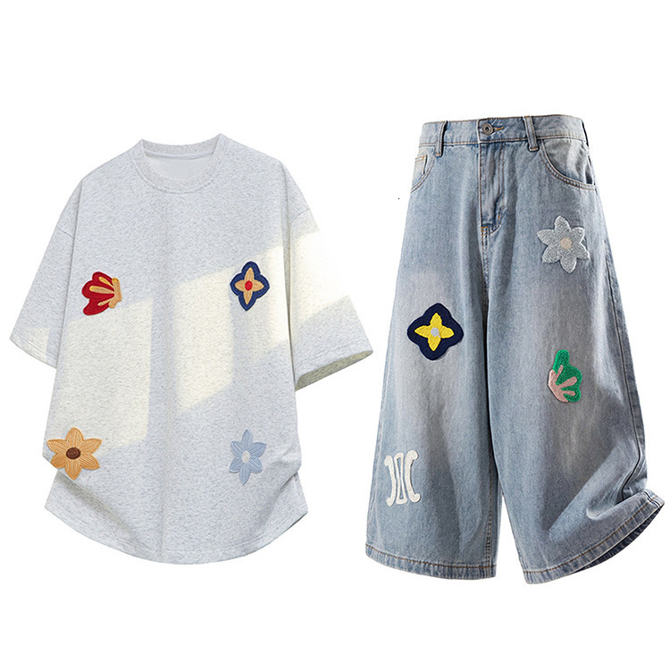T Shirt Pants Sports Suit Plus-Size American-Style Floral Embroidered Short-Sleeve T-Shirt Cropped Pants Two-Piece Set For Men And Women, Summer Cou