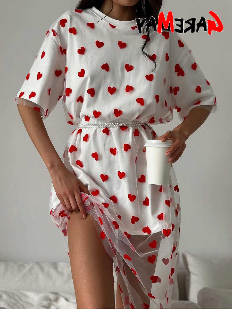 Casual Womens Oversize T-shirt with Heart 2025 Spring Summer Loose O-Neck Short Sve Top White Cotton T-shirt for Women L26