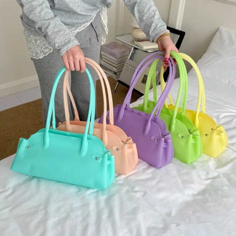 Womens PVC Solid Color Short Handle Handbag Female Casual Daily Work Shoulder Bag 2026 Small Fi Luxury New Tote Bags X2606234