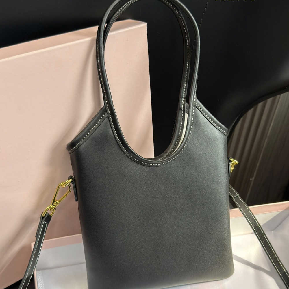 Designer Fashion Luxury Genuine Leather Handbag Tote Bag New Arrival Trendy It Bag Vintage Crossbody Top Handle Shoulder Bag03