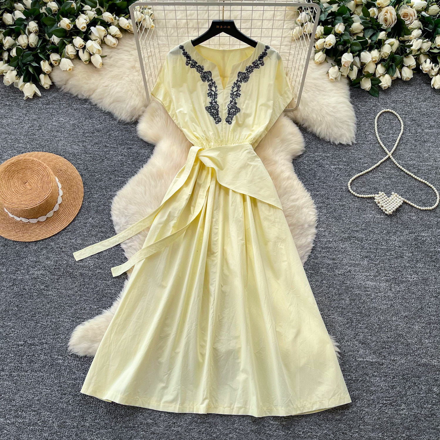 Korean version embroidered V-neck pleated fart curtain dress for women's summer new waist strap A-shaped skirt showing thin lady style