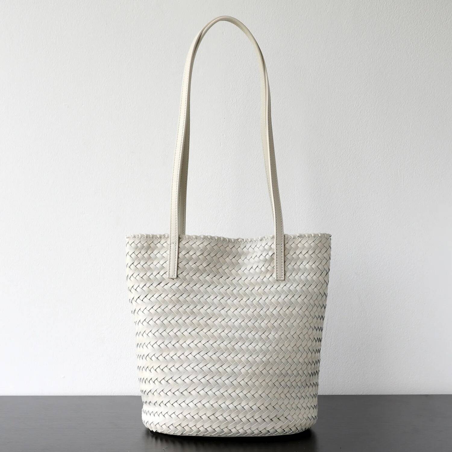 Genuine Leather Bucket Vegetable Tanned Cowhide Armpit Bag Hand Woven Lazy Simple Design Hand-Held For Casual Use