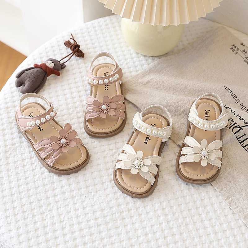 2026 Spring New Girls Sandals with Petal Beads and Open Toes Fashion Childrens Flat Shoes Anti slip Versatile Childrens Shoes Y2606246182