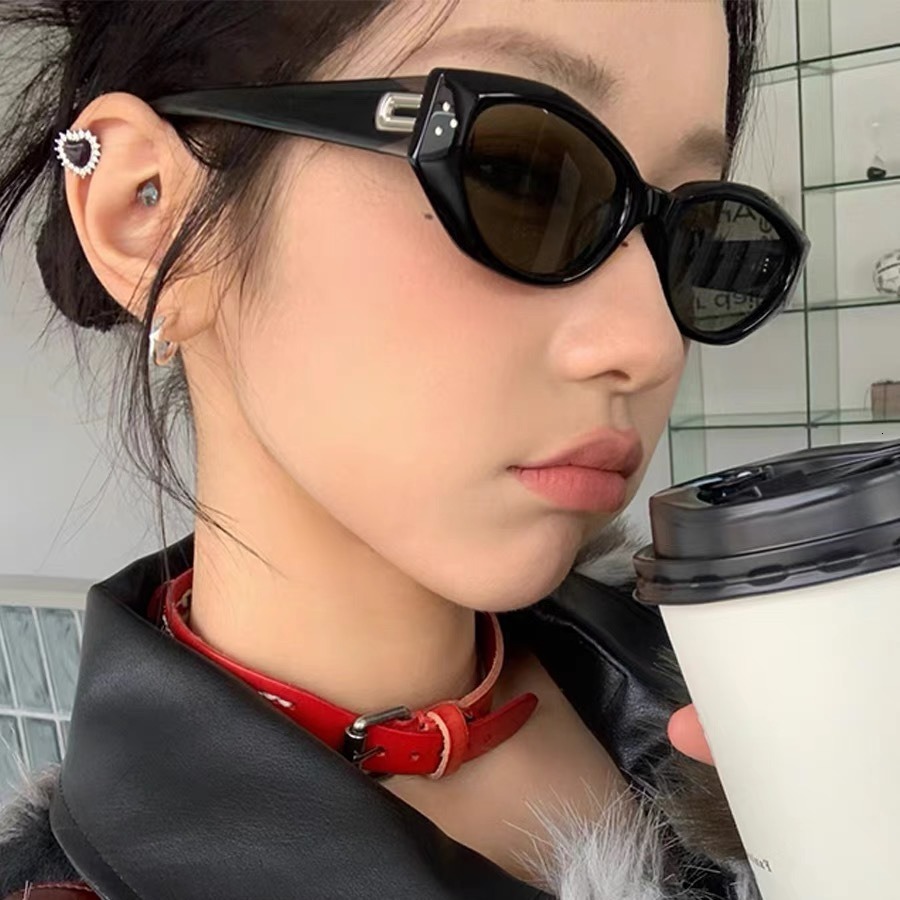2026 new retro cat eye sports anti glare hiking driving travel mountaineering cool polarized sunglasses high end small frame uv protective eyepieces