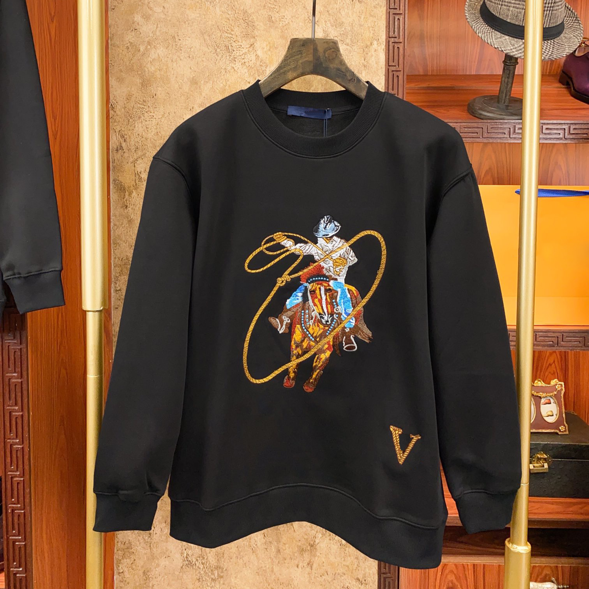 high quality Men's Hoodies sweatshirt Designer sweatshirt new luxury chest embroidered pattern sweatshirt round neck Fashion Casual Loose Men S