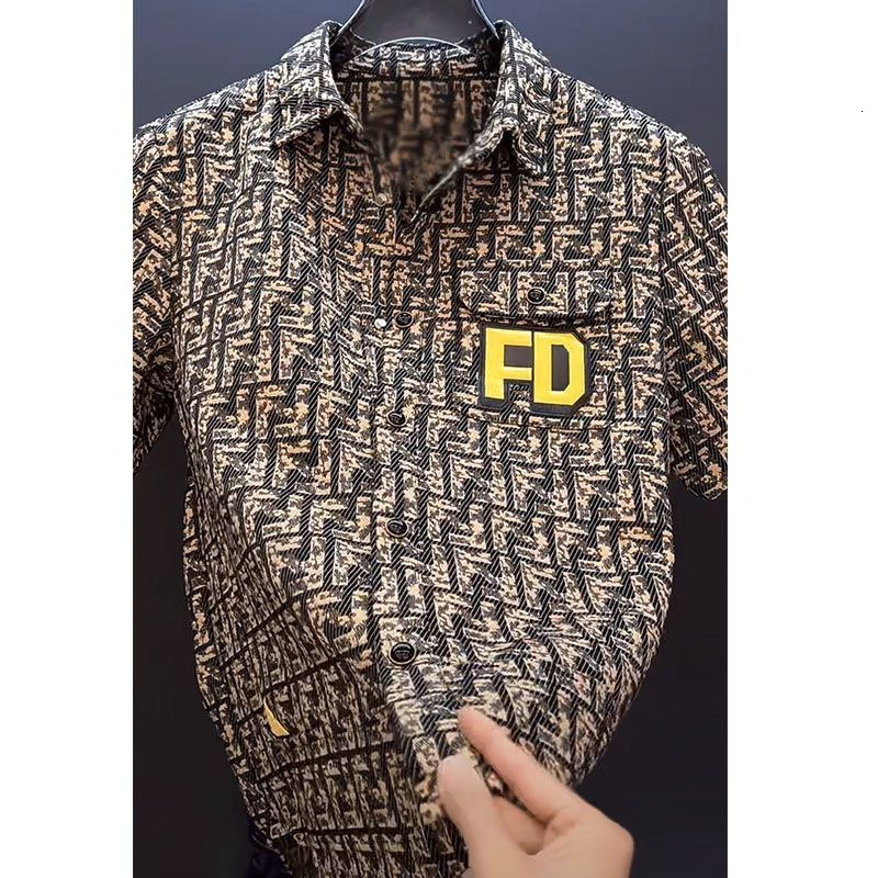 Summer Color-blocked Checkered Buttoned Trendy Men's Shirt Designed By A New Designer. Latest Trendy, Luxurious And Versatile Half-sleeve Cardi