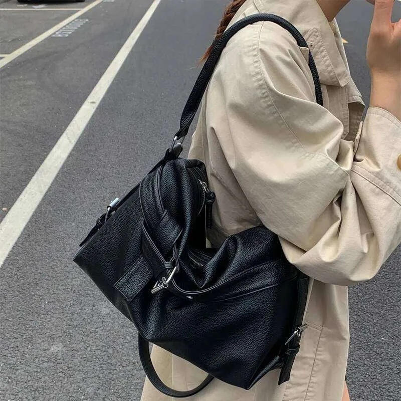 Large Capacity Soft Leather Tote Fashion Belt Buckle Handbag New Shoulder Messenger Retro Hot Girl Motorcycle Bag A213