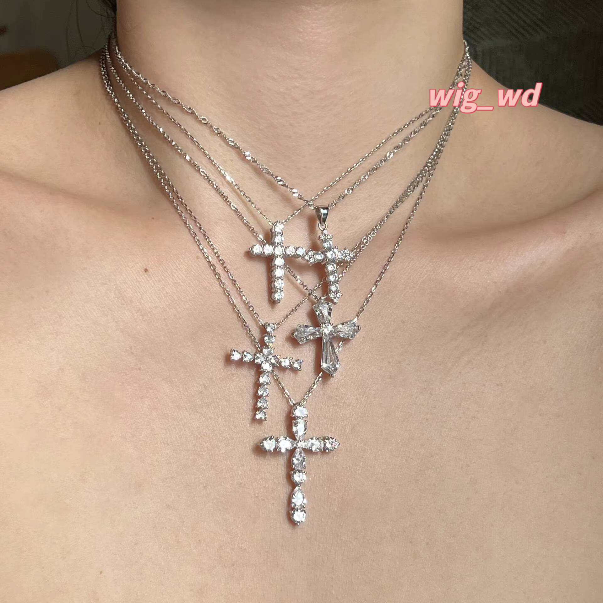 Wholesale 925 Sterling Silver Hiphop Necklace Custom Fashion Simple Cross Pendant With Zircon Vintage Style For Women And Men