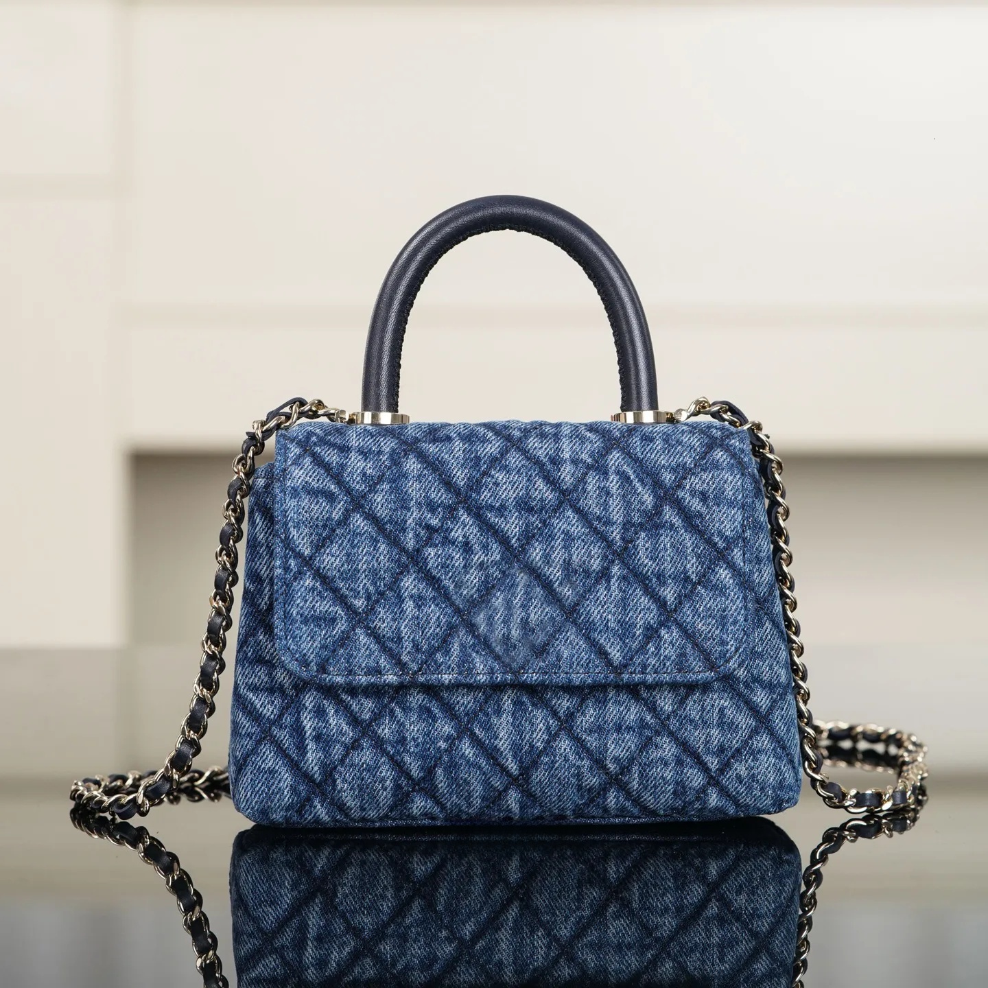 26C Designer High Quality Quilted Denim Crossbody Women Mini Chain Handbags Ladies Evening Party Dinner Vacation Commute Shoulder Bag