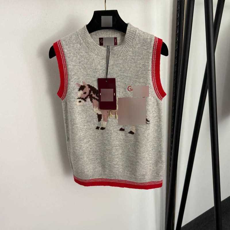 Women's Tanks tees Designer 2026 Haute Couture G-brand Year Horse Zodiac Pattern Letter Embroidery Color-Block Ribbed Trim Wool Knit Vest vest