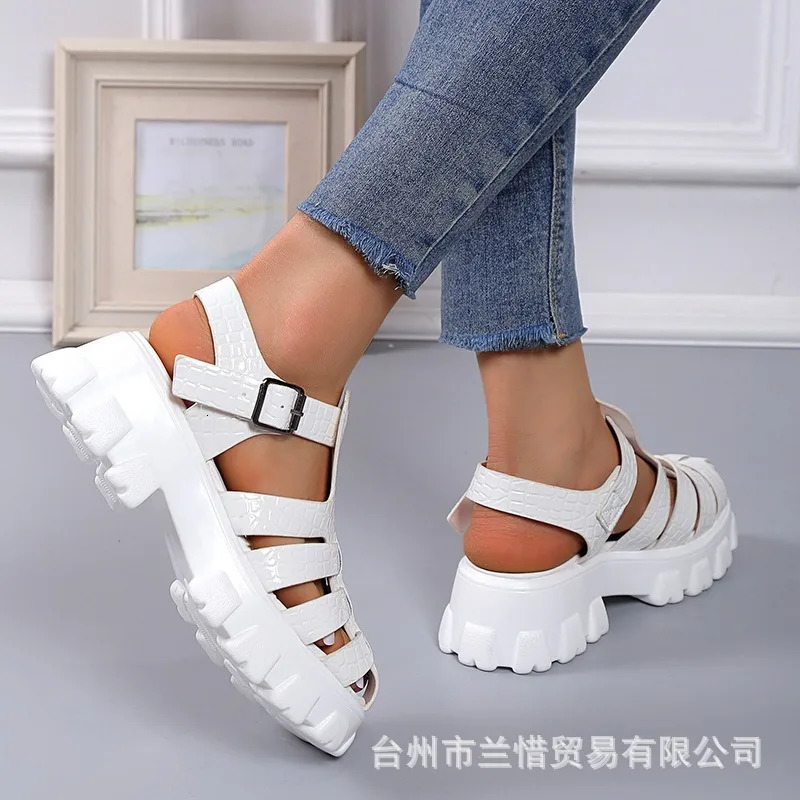 2024 Summer Baotou Muffin Bottom Sandals Female Selling Large Size Bright Surface Platform 260616