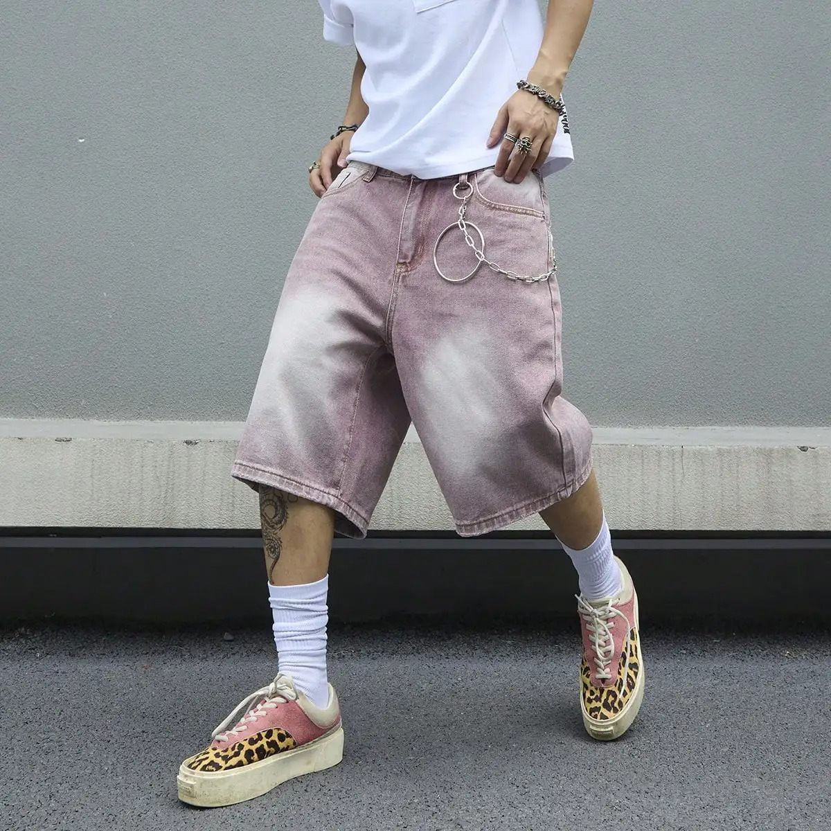 Mens Pink Gradient Denim Shorts Vintage Wash Baggy Jorts Wide Leg Streetwear Oversized Knee Length Summer Shorts Y2K Fashion 260617