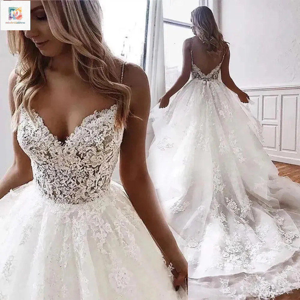 Elegant Boho A Line Bride Dresses Spaghetti Straps Lace Applique Tiered Tulle Custom Made Chapel Train Wedding Gown Vestido De Novia Mb618