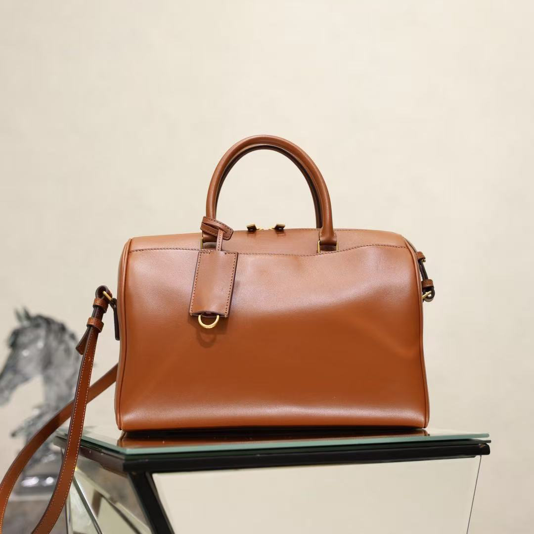 Sac De Jour Boston Bag Smooth Leather Handbag Luxury Women Pillow Bag Grained Genuine Leather Clutch Bag Supple Bag Features Top Handles Crossbody B