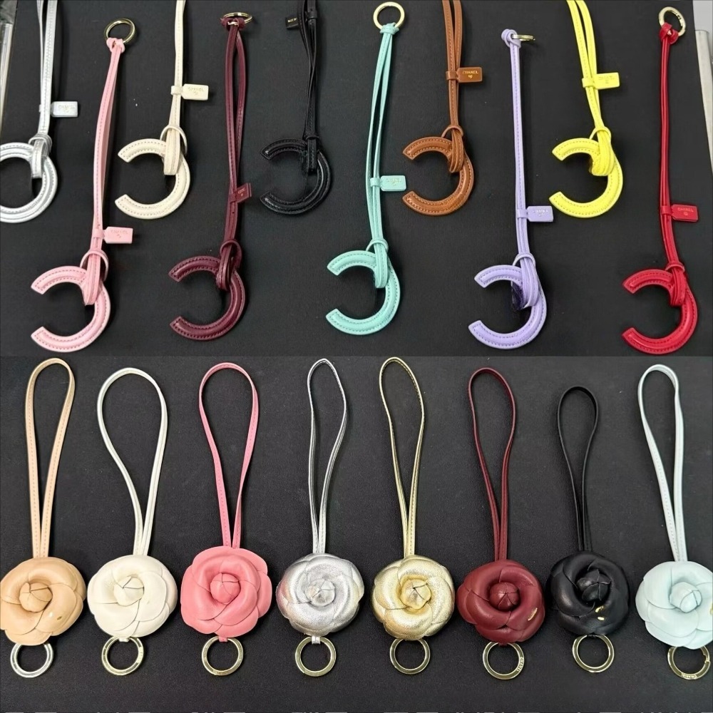 Genuine Leather Keychain Bag Charm Luxury Designer Key Ring Ladies Vintage Elegant Fashion Bag Pendant Accessory Premium Lambskin Metal Jewelry G-image-1107138051