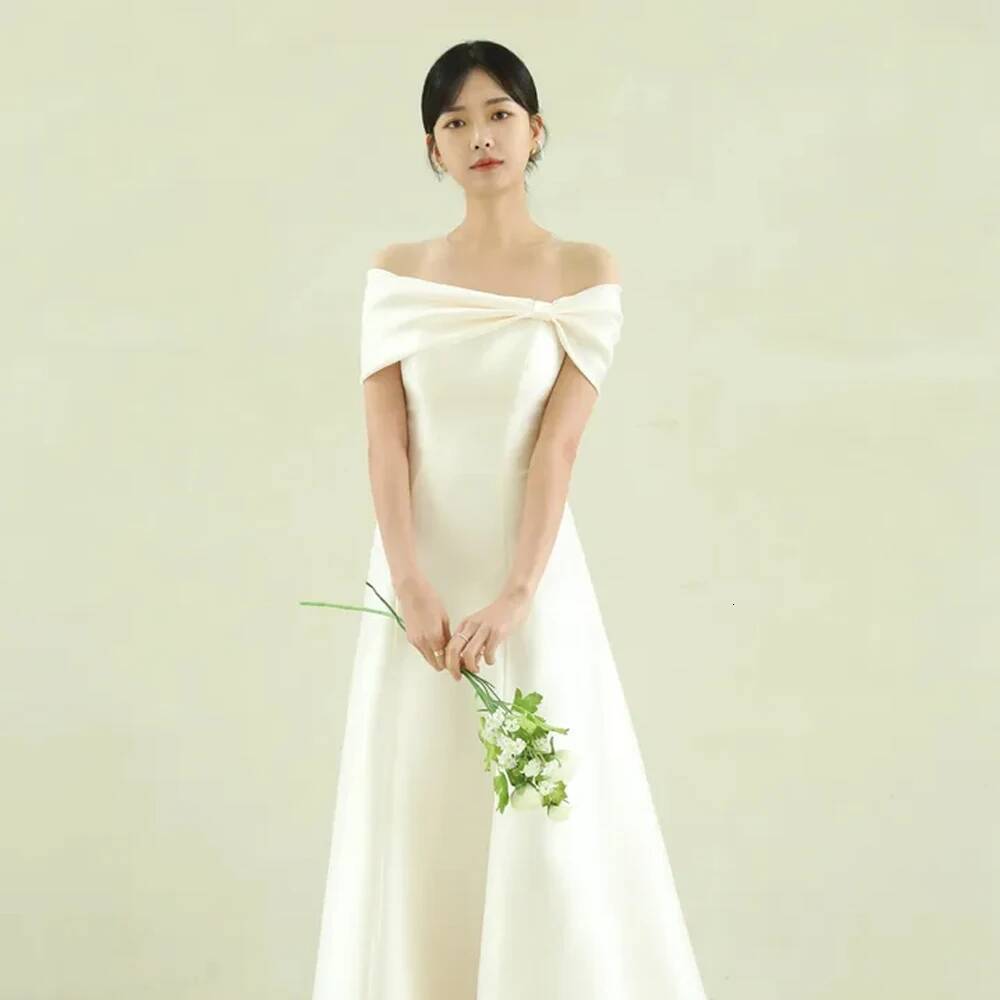 Sondr Simple Off The Shoulder Korea Wedding Dresses A Line Corset Back Customized Bridal Gown Photos Shoot Satin Party Dress MAKOUFEI