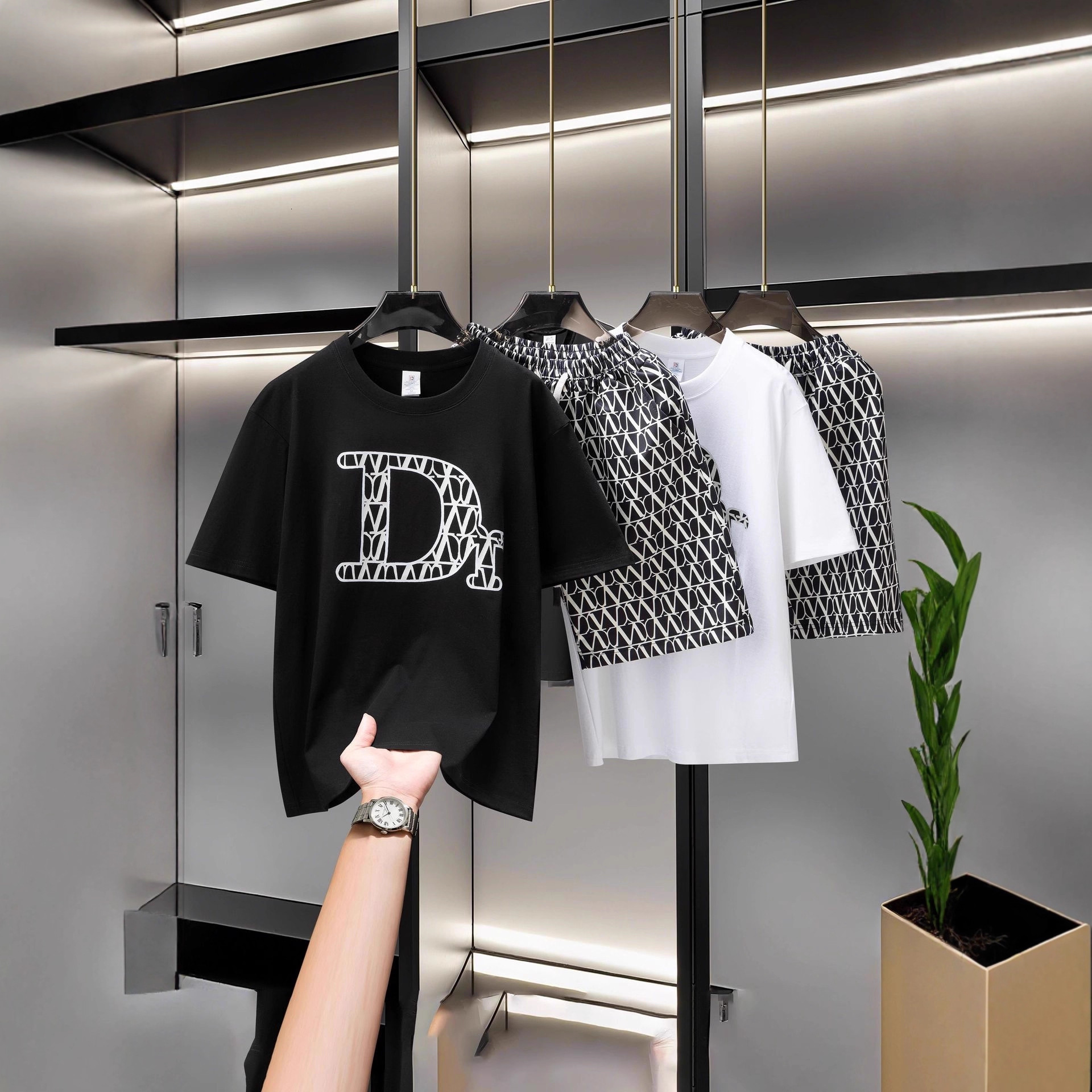 Trendy 2026 Summer Men's Personality DR Letter Shorts Short Sleeve Fashionable Casual Sports Light Luxury Two-Piece