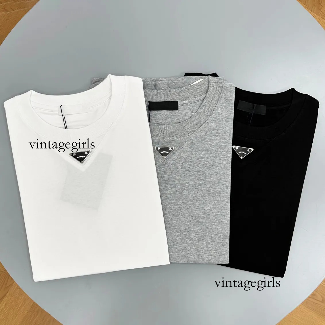 Camiseta de diseñador para hombre, Polo, camiseta clásica con logotipo de triángulo de Metal en el pecho, camiseta para hombre, cómoda, minimalista,