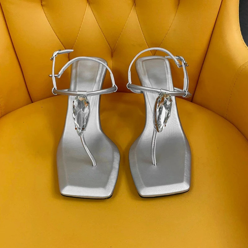 Womens Elegant Buckle Party High Heels Fashionable Rhinestone-Embellished Womens Sandals Summer Comfortable Flip-Flops 260623