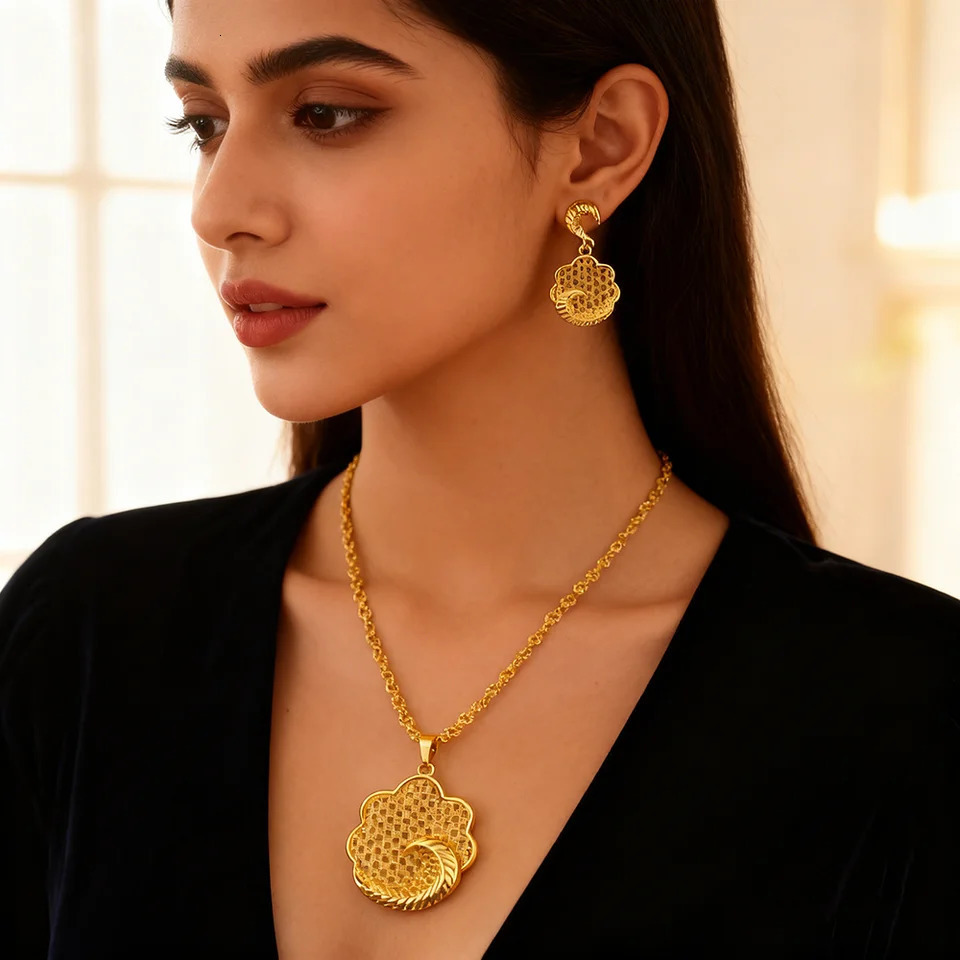 Fashion 18K Gold Plated Jewelry Set Earrings Necklace Ring 3pcs for Women Simple Personality Gift Wedding Party Accessories 260624