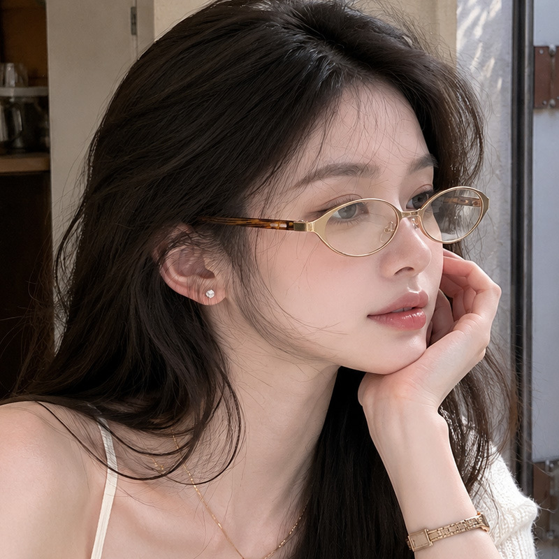 2026 new retro luxury minimalist oval metal sunglasses, new high-end fashionable GM sunglasses, suitable for daily commuting and makeup free sunscre