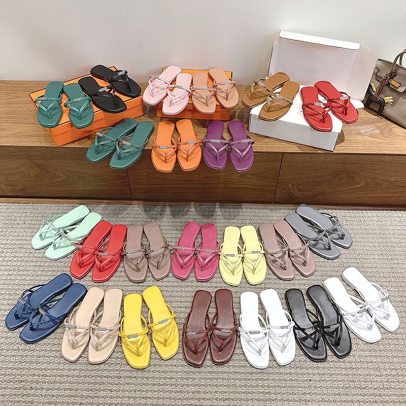 2026 New Luxury Designer Women Metal Lock Buckle Slip On Slide Mules Elegant Daily Walking Sandals Light Comfort Summer Beach Outdoor Casual Ladies