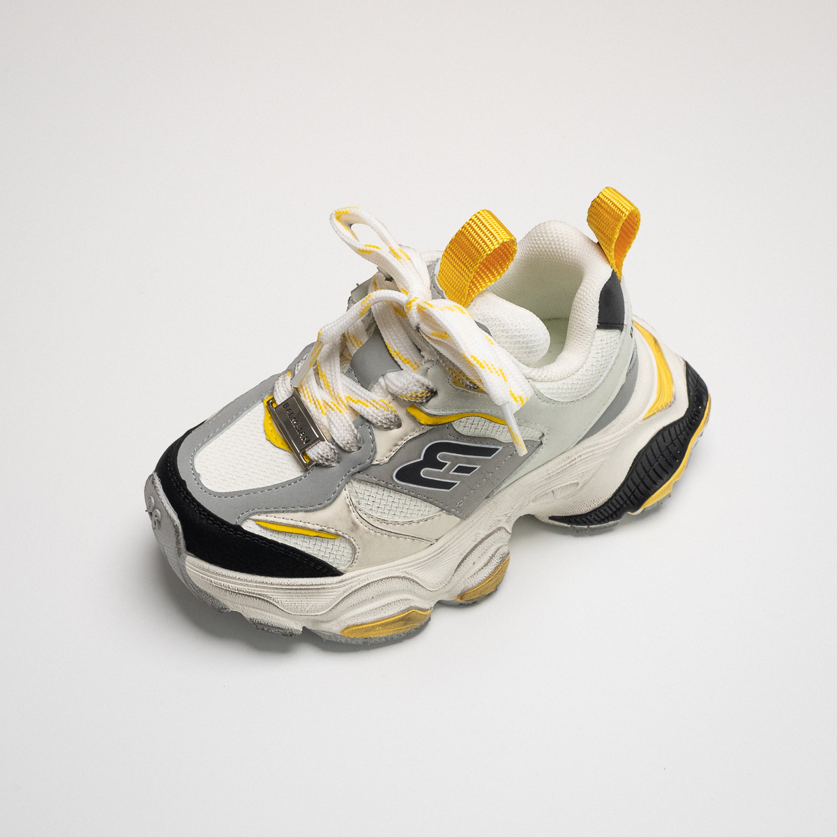 Designer Shoes for Boys and Girls 2026 new Children's Dad Shoes Spring and Autumn Sports Shoes