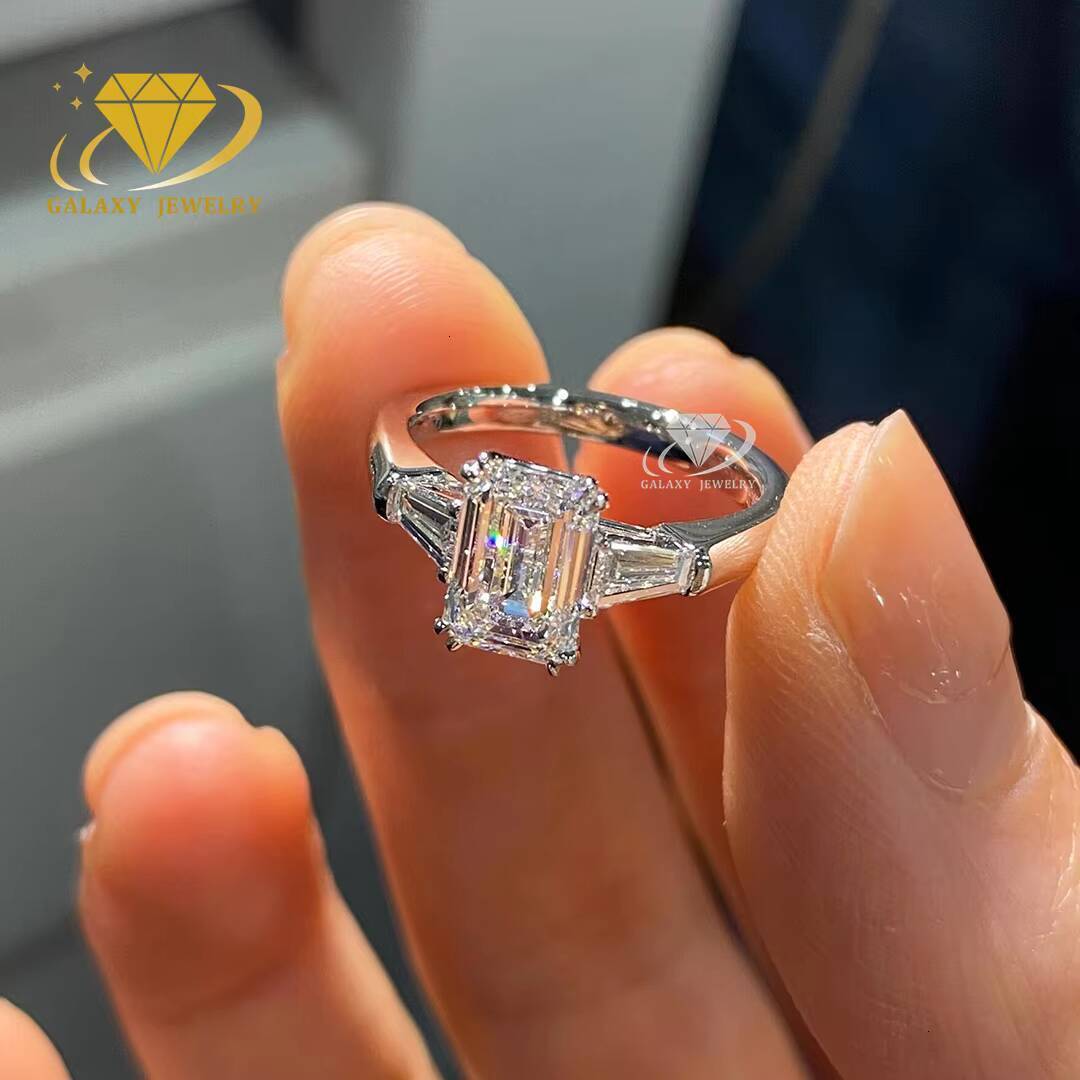 Luxury Jewelry Emerald Cut Three Stone Engagement Rings IGI Certified 9K 10K 14k 18K Gold 2CT 3CT 4CT 5CT Lab Grown Diamond Ring