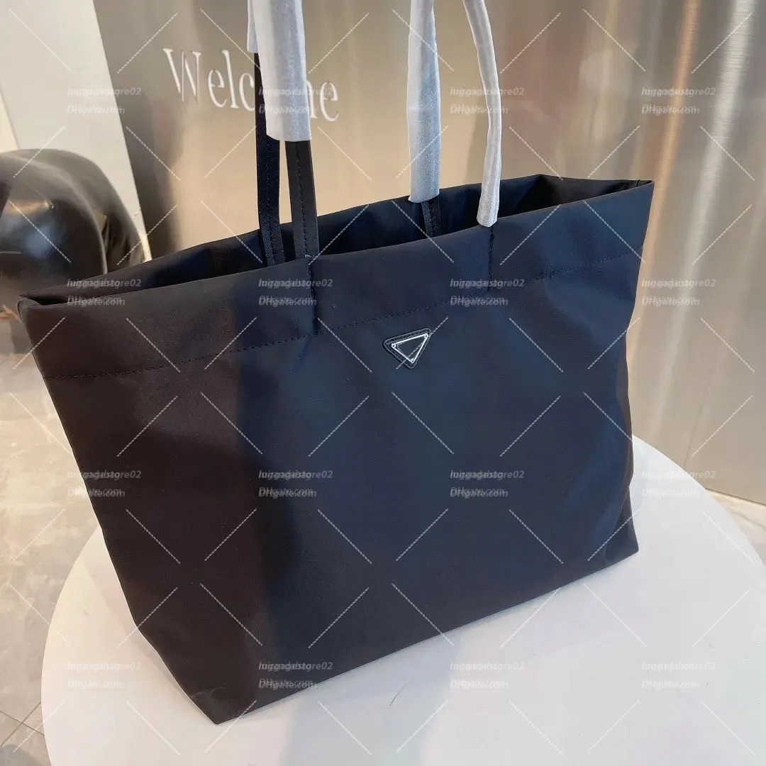 Shoulder Bags Totes Fashion Nylon Designer Tote Bag Luxurys The Large Totes Bags Purses Woman Handbag Women High Quality Tote Book Beach Borse Shopp