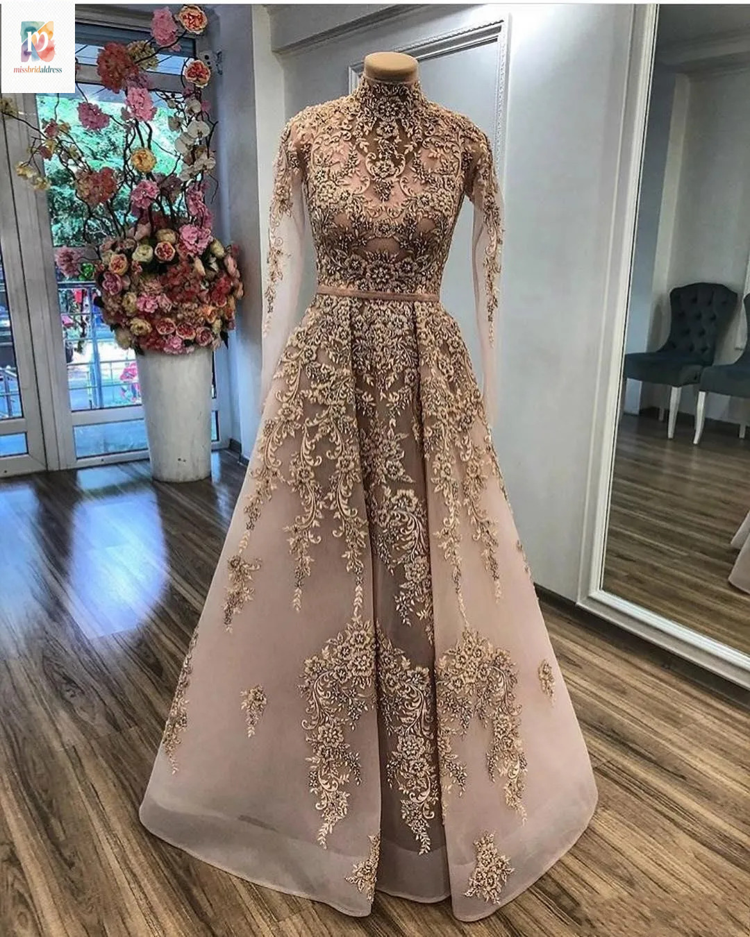 2022 Luxurious Lace Crystal Beaded African Dubai Evening Wear High Neck Long Sleeves Prom Dresses Vintage Formal Party Bridesmaid Pageant Gowns Mb61