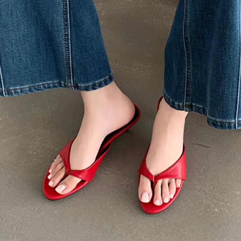 2026 Womens Fashionable Office Flip-Flops Womens Sandals Summer Comfortable Low-Heel Casual Slippers Selling 260624