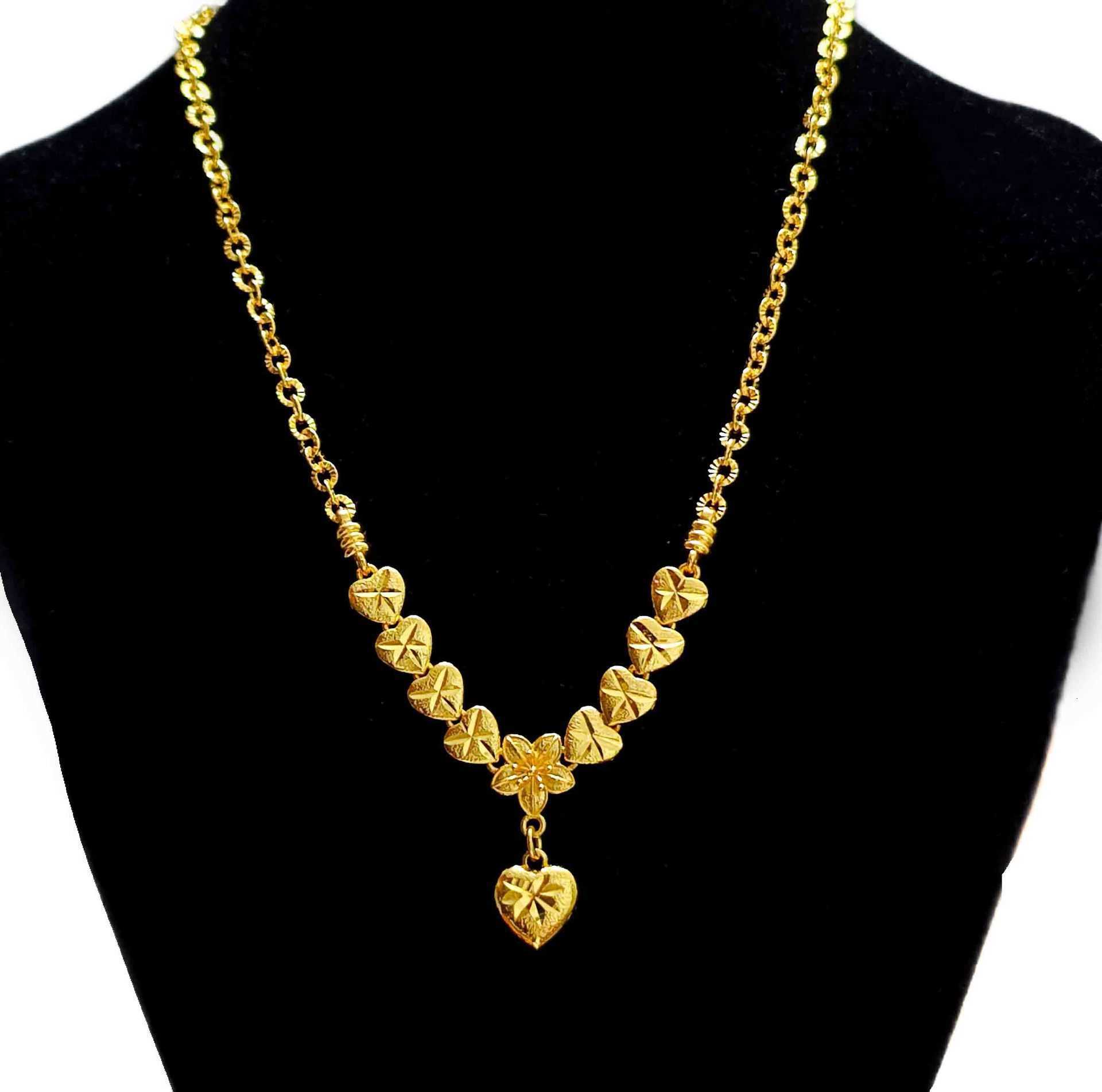 Brand Luxury Designer Jewelry New Popular Multi-Layer Heart Necklace For Women Light Luxury With A High-End Feel Niche Design Fashionable And Elegan