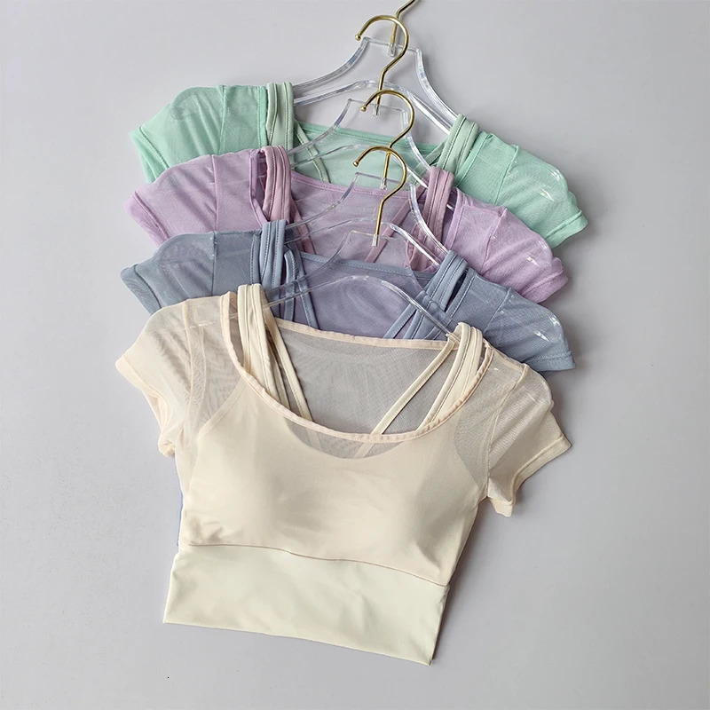 Womens Pilates Training Fitness Suit Chest Cushion Yoga Suit Top Quick Drying High-end Feeling Sports Short Sleeved Breathable 260623