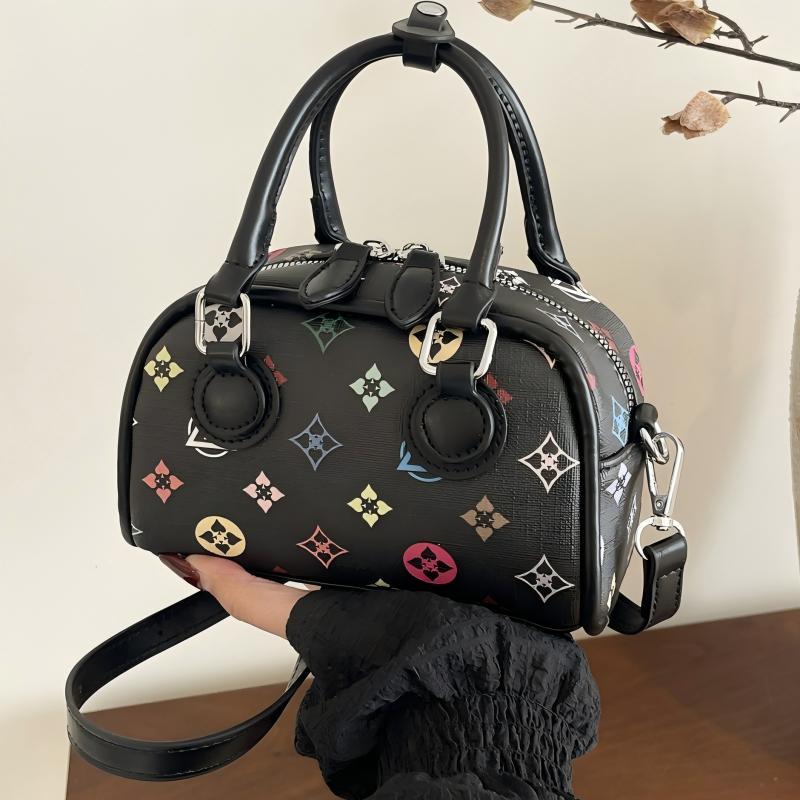 Light Luxury 2026 Hot Retro Fashion Designer Pillow Bag Trendy Mini Cute Shoulder Bag For Woman