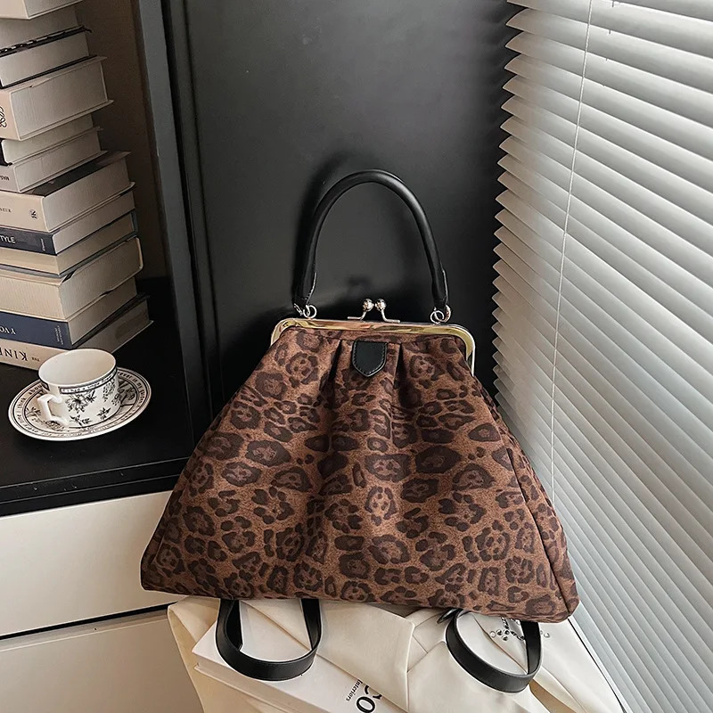 Womens Leopard Print Clutch Bag Metal Kiss-Lock Closure Multi-purpose Backpack Commuter Shoulder Bag Daily Handbag 2026 260623BJ