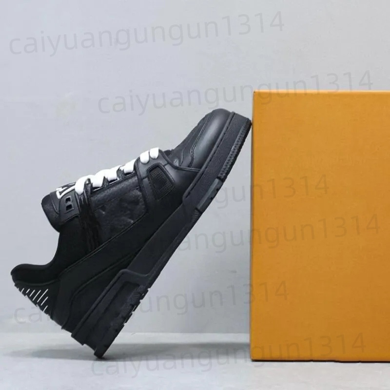 2026 fashion new printing casual skate shoes designer White luxury brand sneakers Embossed mens women low cut platform classic black white grey trai