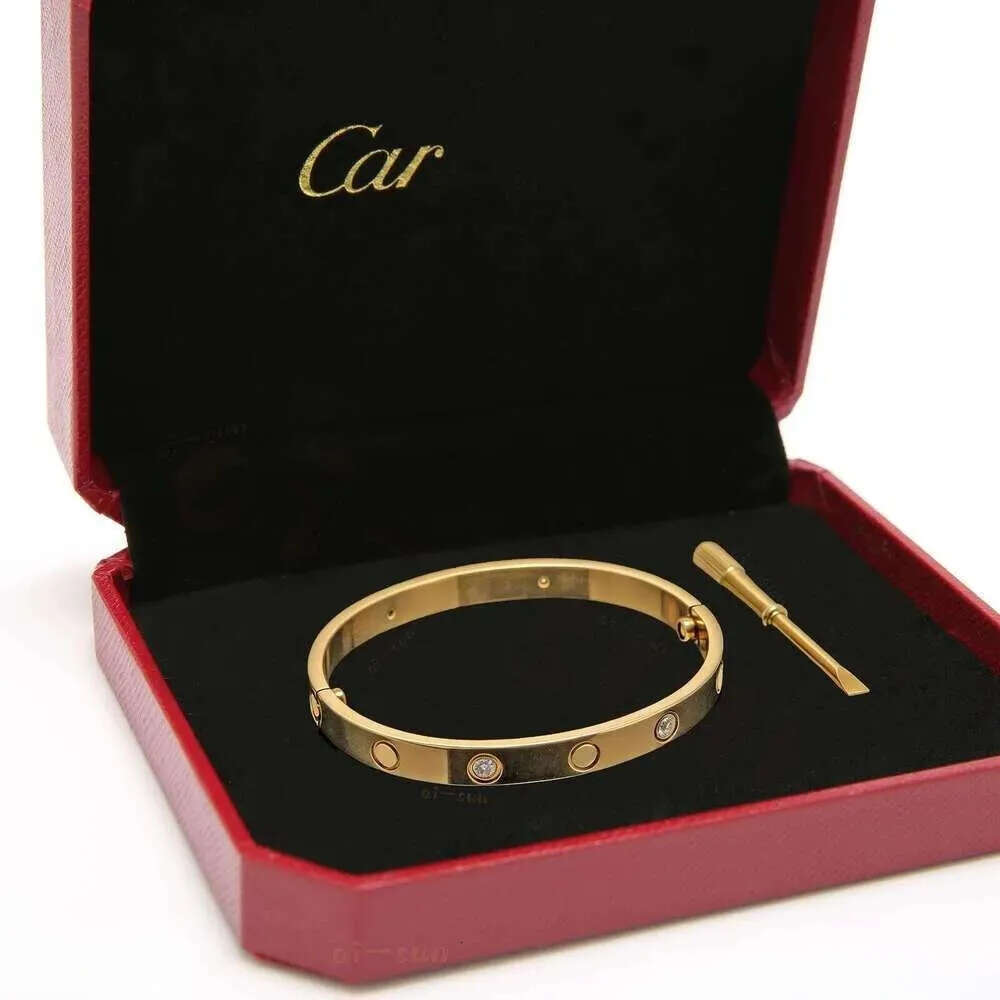 High Quality 18K Gold Love Screw Design Luxury Designer Jewelry Diamond Bangle Size 15 22 Bracelet ssa