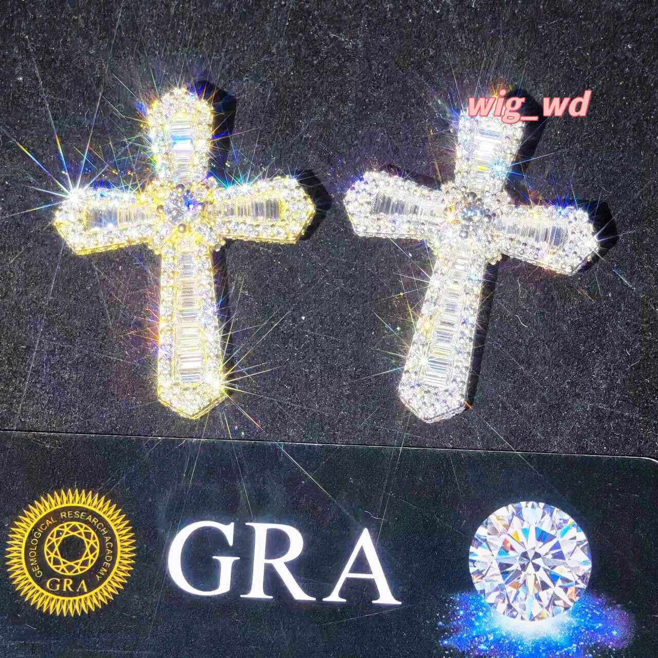 Custom Iced Out Hip Hop Cross Moissanite Pendant 18K Gold Plated Initial Charm Jewelry
