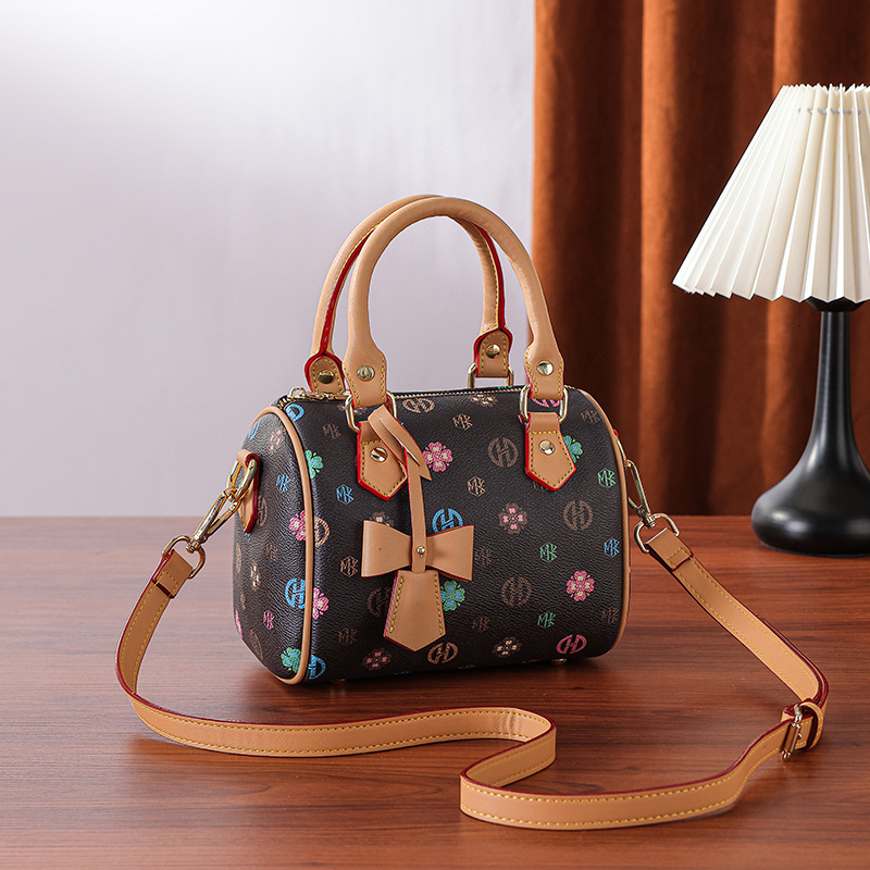 Cross Border Printed Boston Handbag Pillow New Fashion Light Luxury Shoulder Crossbody Bag Trendy And Versatile For Women