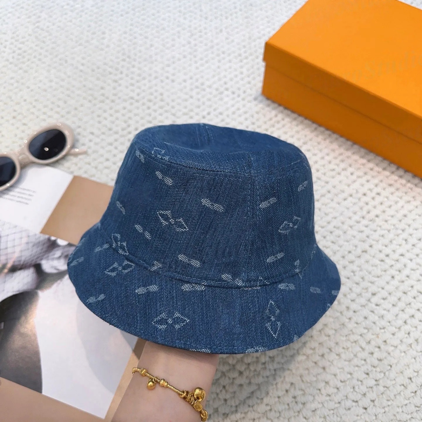 Fashion Brand Washed Womens Embroidery Denim Bucket Hat Fitted Hats Mens Printed Pattern Canvas Windproof Sun Hats Men Flat Brim Fitted Fisherman Be
