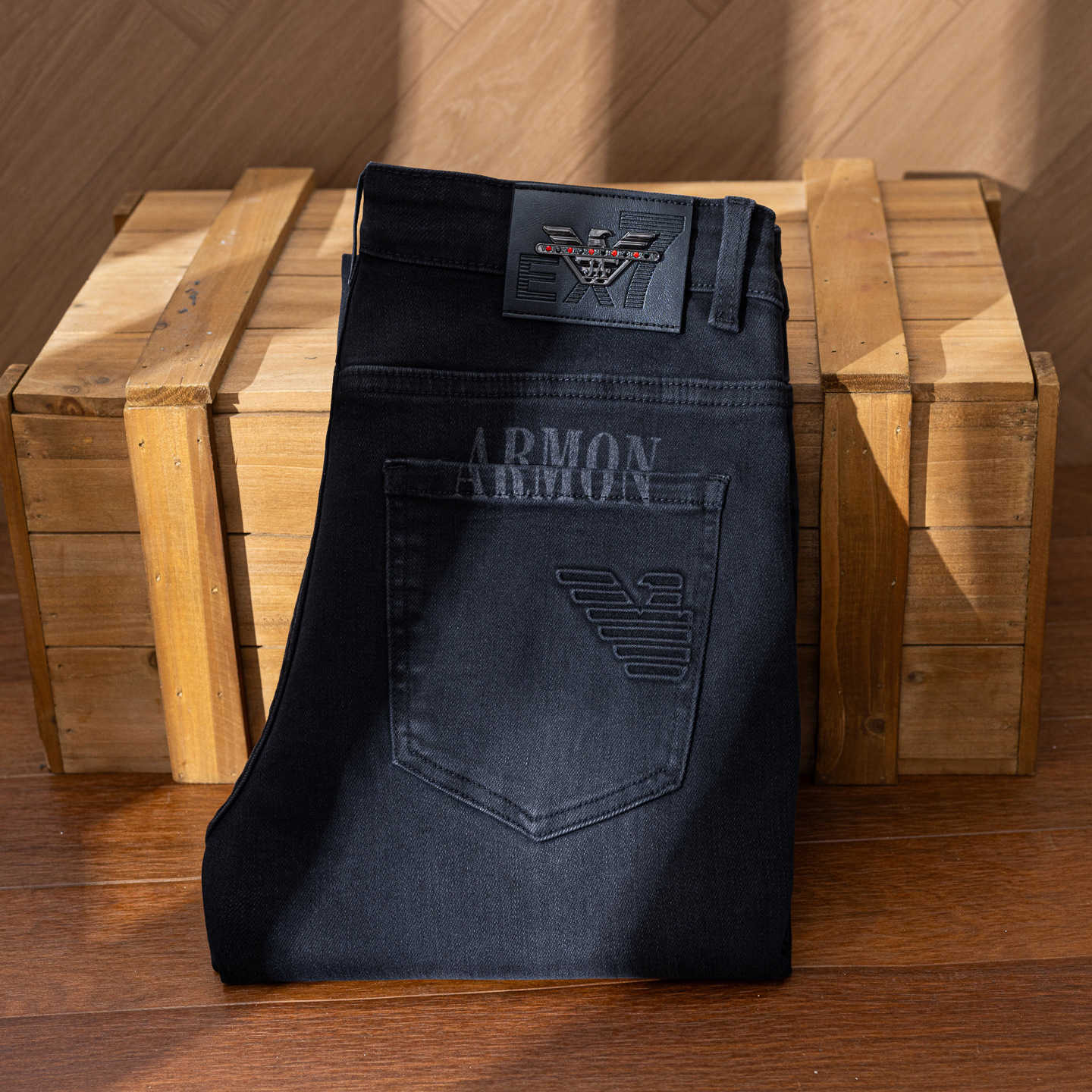 Guangzhou Xintang mens jeans cotton stretch Korean style slim fit straight leg high-end European style printed trendy mens AJ pants L26624
