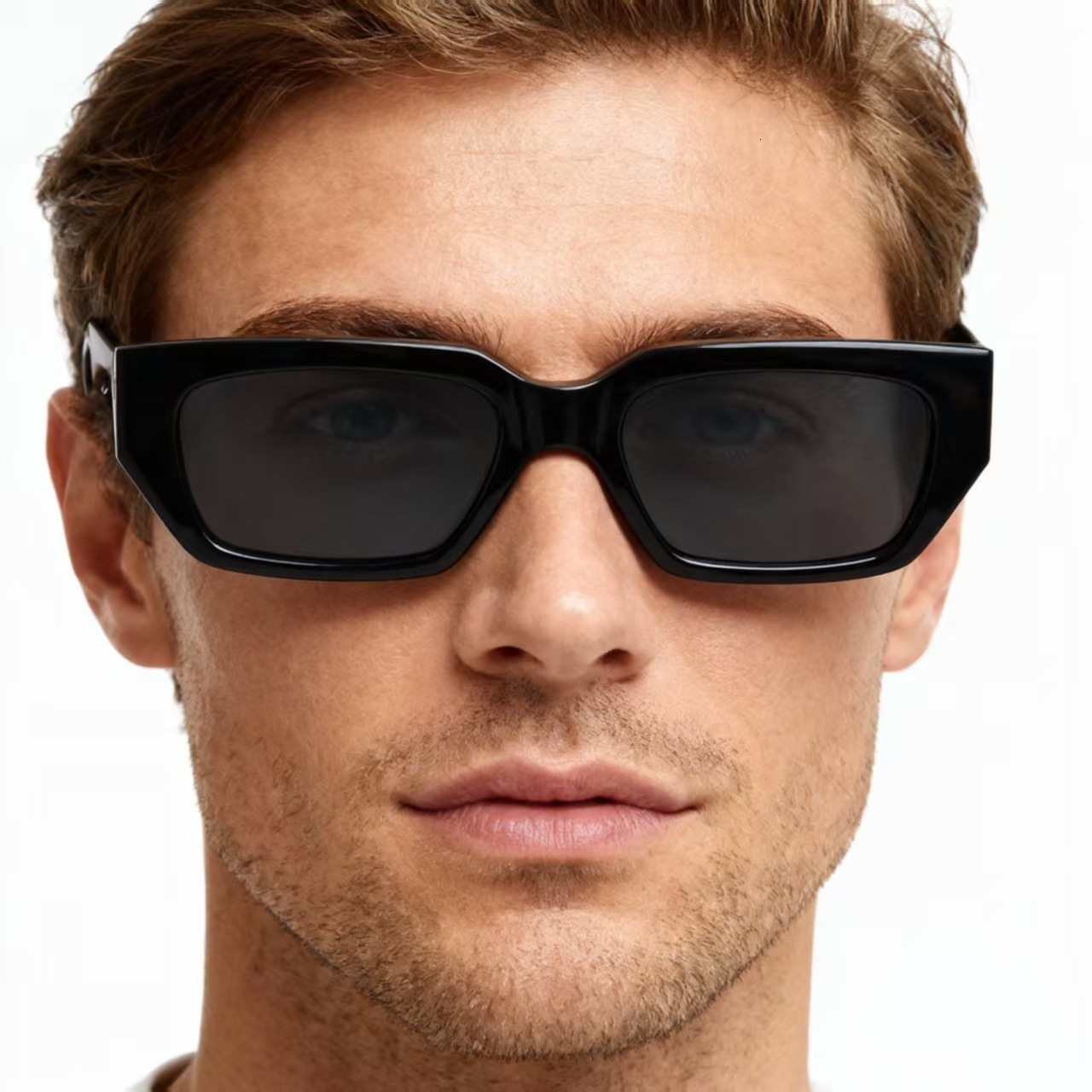New Trendy Large-Frame With CP Inserts, High-Quality Craftsmanship, Full-Frame Sunglasses Available For Wholesale