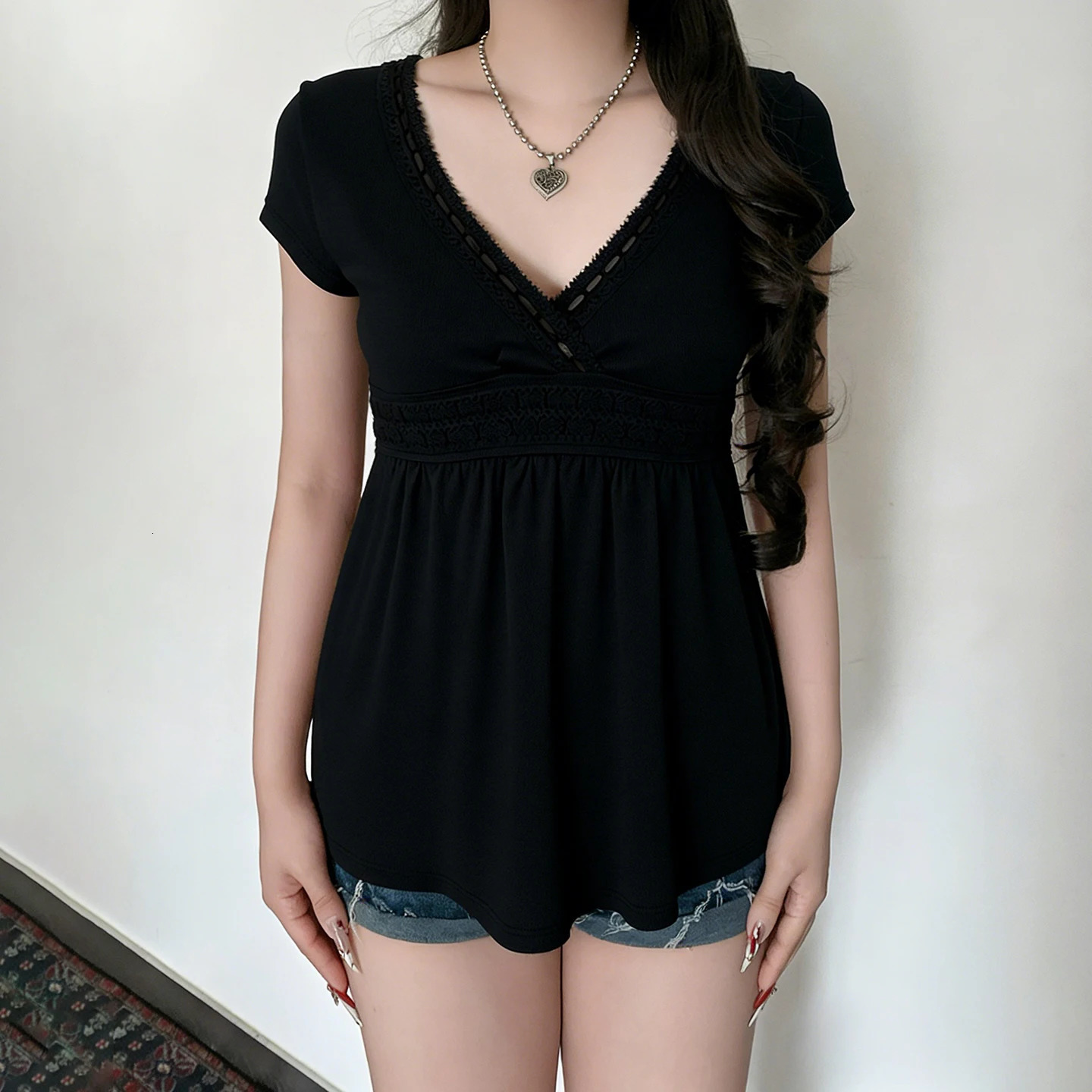 SUCHCUTE Black Lace Patchwork Vneck Short Sleeve Tees for Women All Match Solid Basic Tops Summer Outfits Y2k Tshirt Casual 260623