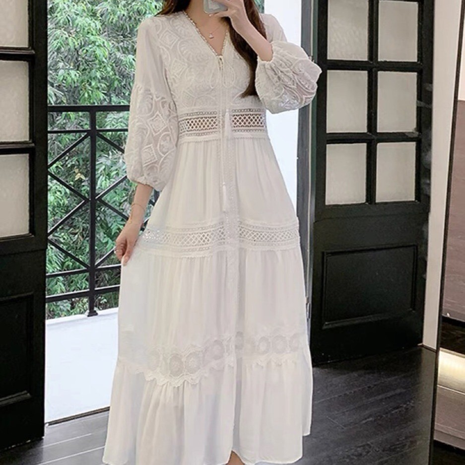 Spring and Autumn Ethnic Style New White Sleeve Lace Vacation Beach V-neck Elegant Long Super Fairy Dress for Women
