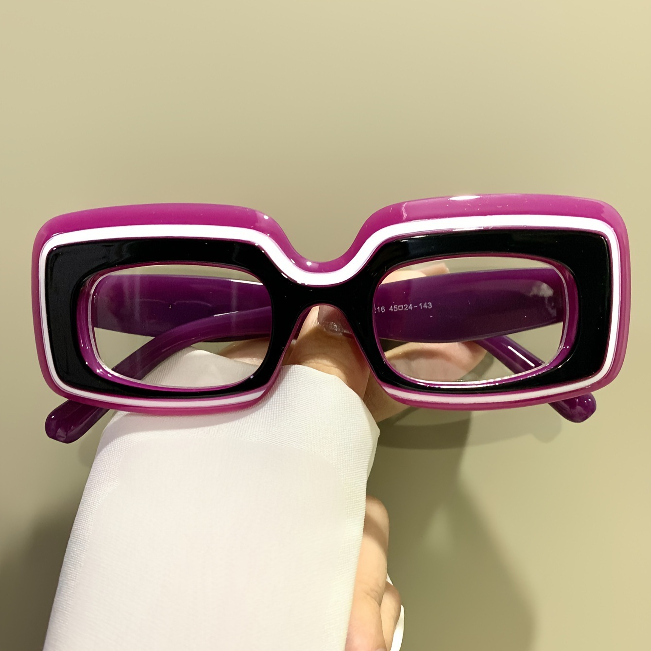 New European American Style Retro Street Photography Small Square Flat-Frame Glasses With A High-End Feel, Trendy And Stylish, Unisex