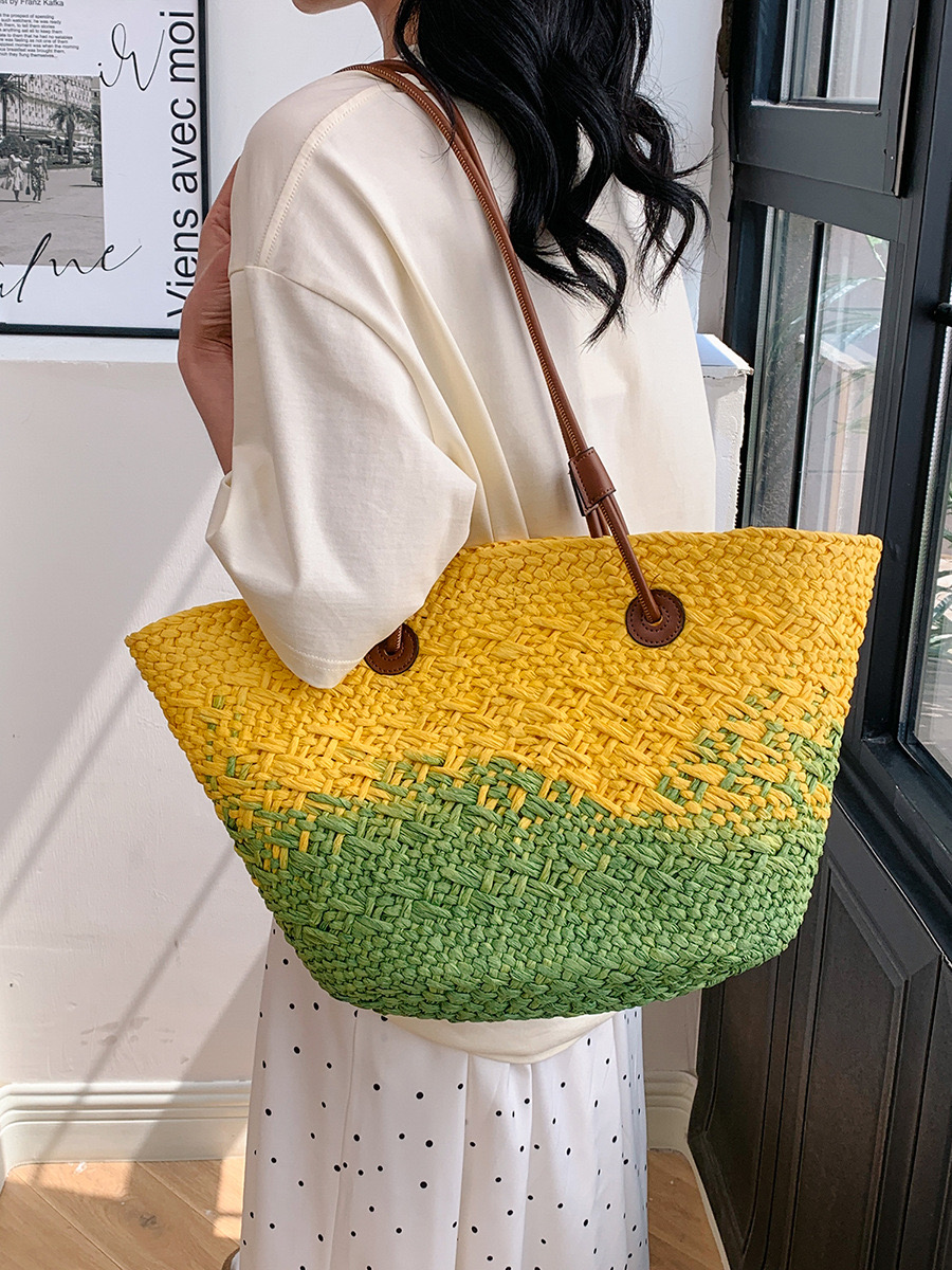 Women Summer Grass Woven Single Shoulder Beach Bag, Large Vacation Handmade Vegetable Fiber Woven Tote & Crossbody Bucket Handbag For Outdoor Picnic